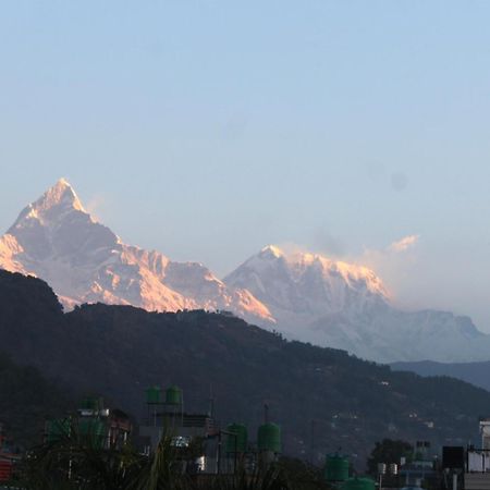 Hotel Yatri Pokhara Exterior foto