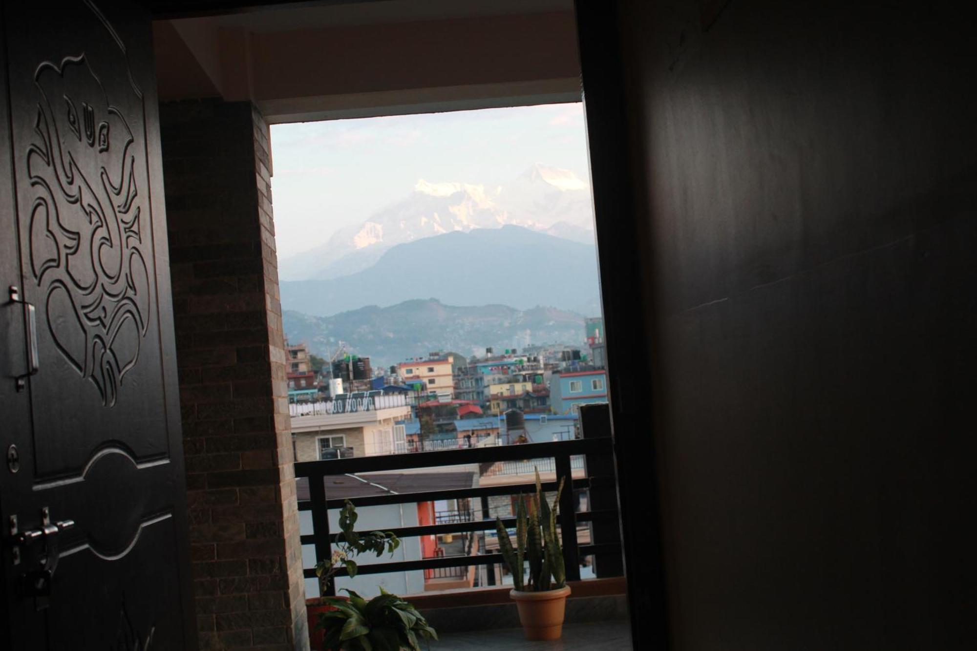 Hotel Yatri Pokhara Exterior foto