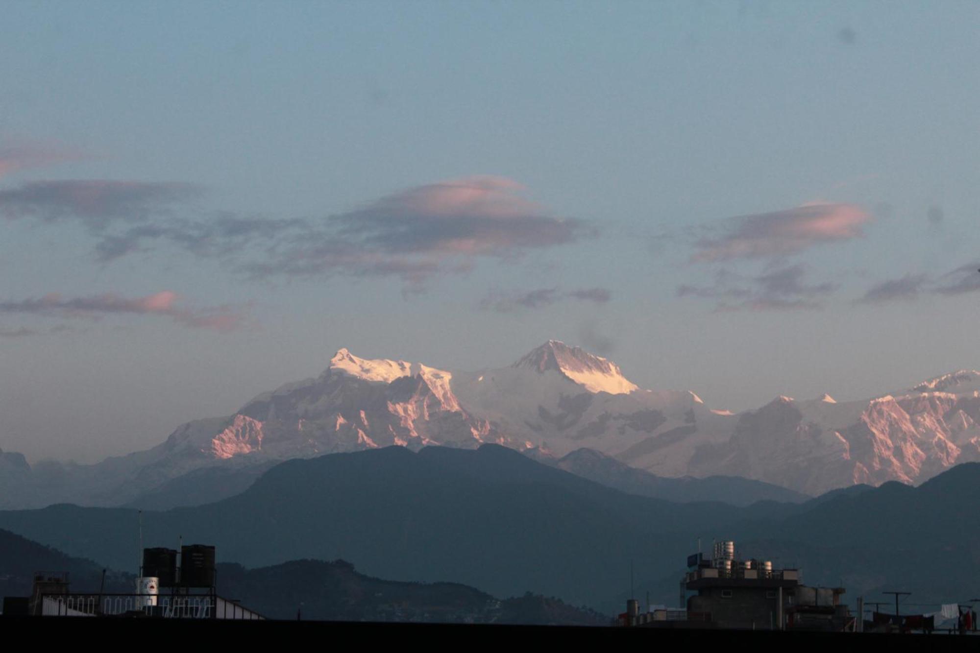 Hotel Yatri Pokhara Exterior foto