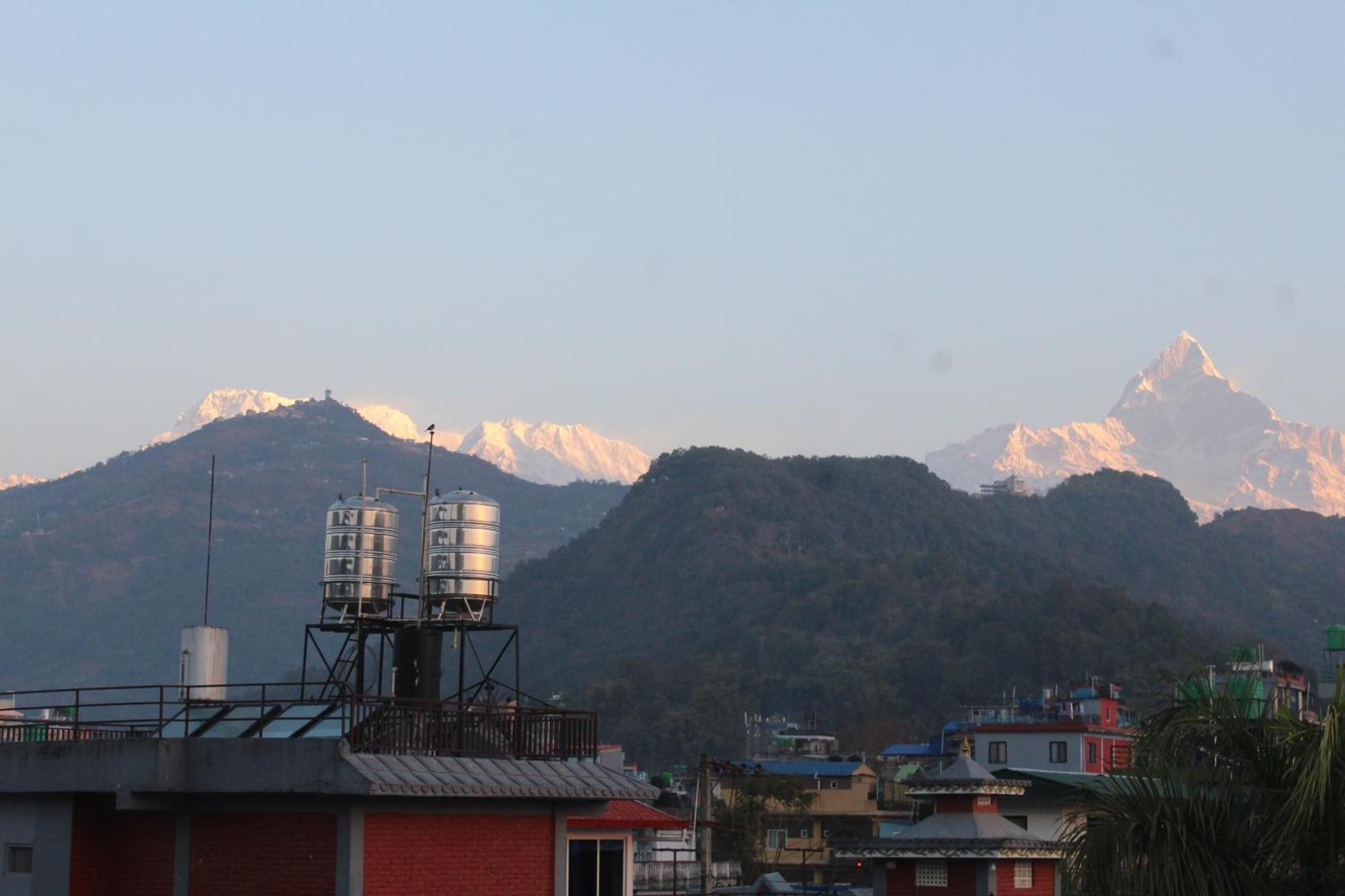 Hotel Yatri Pokhara Exterior foto