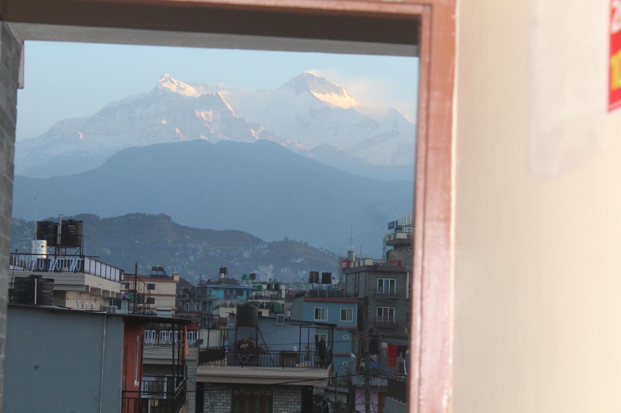 Hotel Yatri Pokhara Exterior foto